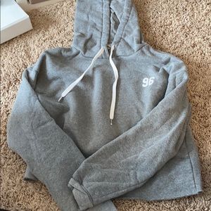 cropped hoodie
